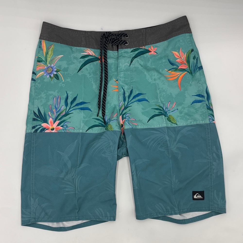 Quiksilver Surfsilk Panel 20 Board Shorts in Maui Blue
